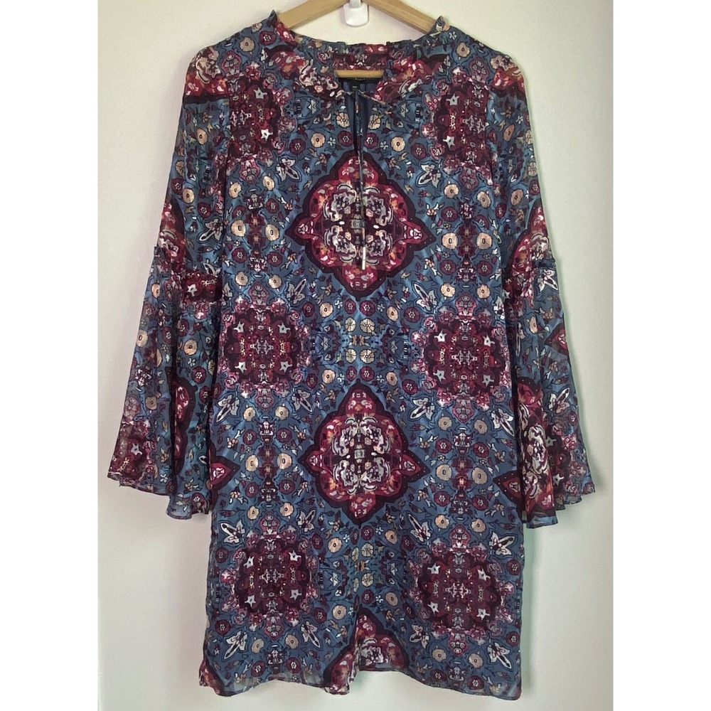 White House Black Market Shift Dress Womens MP Blue Medallion Bell Sleeve Boho